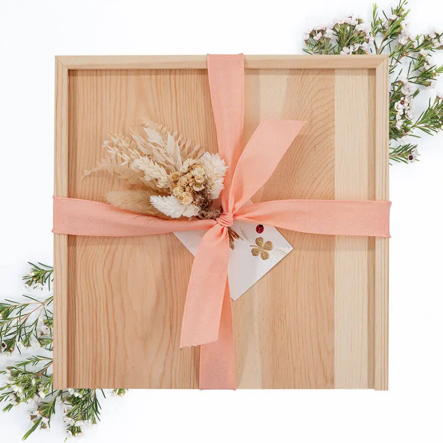 pink gift box pink gift box